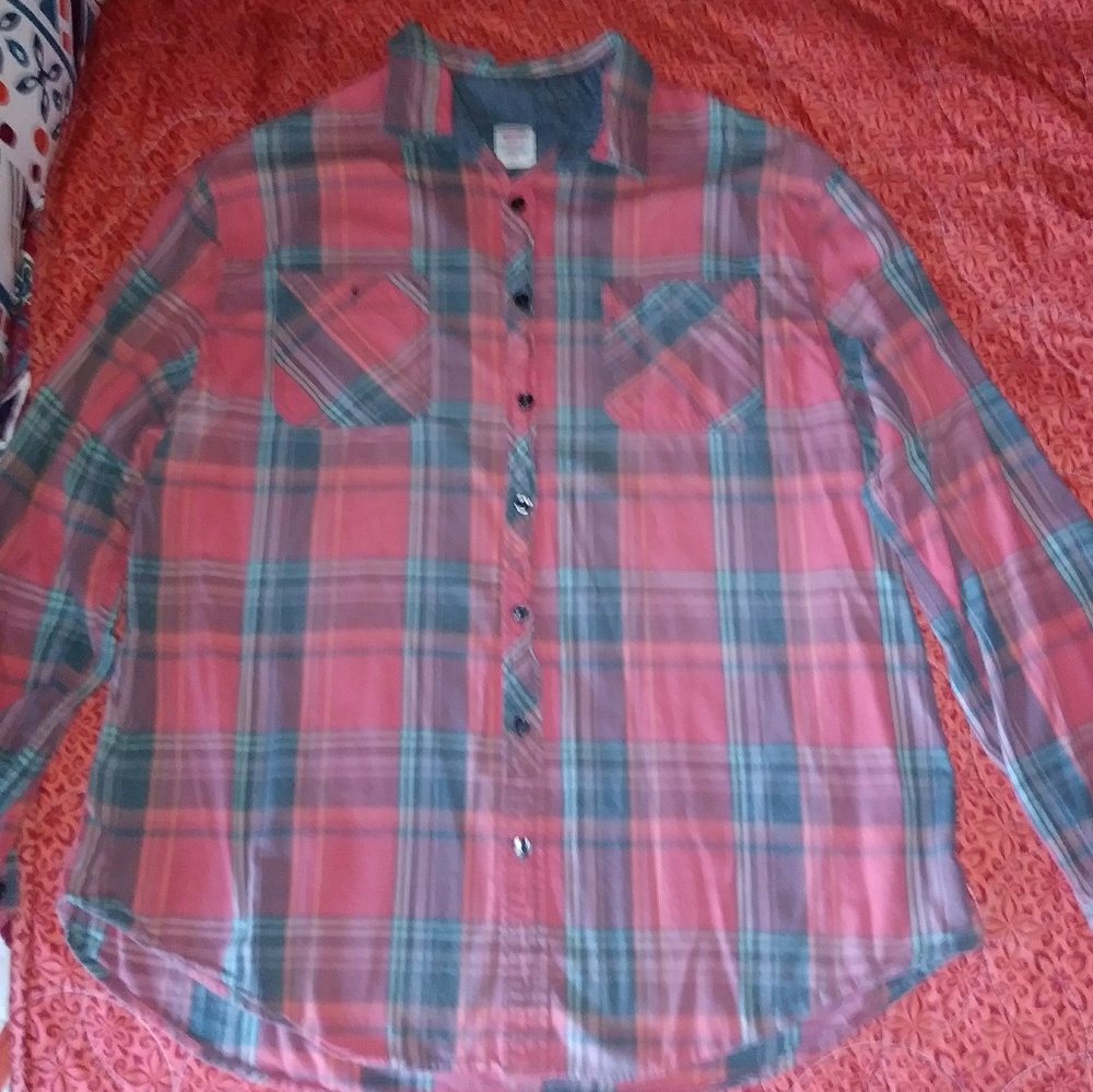 MOSSIMO LONG SLEEVE BUTTON DOWN